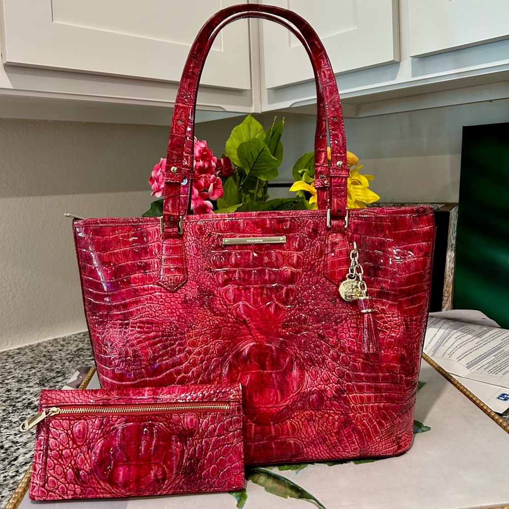 Brahmin Petunia Medium Asher and Ady Wallet